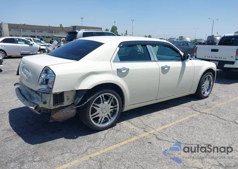 2007 Chrysler 300 z USA, uszkodzony, nr VIN 2C3KA43R67H855352